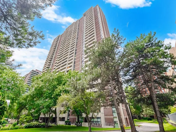 40 Homewood Ave #1104, Toronto, ON M4Y 2K2
