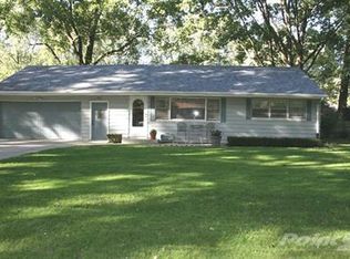 811 Ansley Dr, Saint Joseph, MI 49085