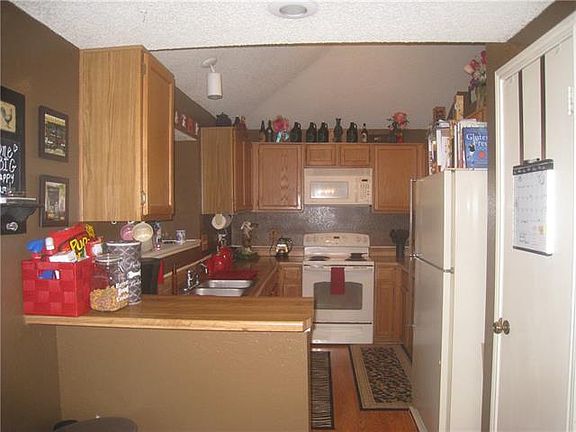 5th image of 3713 Dorchester Dr