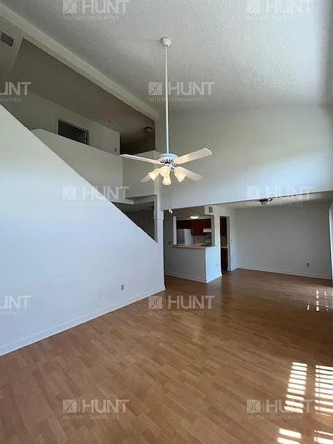 3 bed, 2.5 bath, 1244 sqft, $2,200 — Photo 2