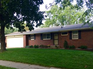 720 Sierra Dr, Lincoln, NE 68505