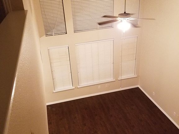 4th image of 7101 Brentdale Ln