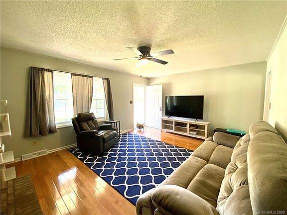 4th image of 4716 Jamee Dr