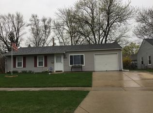 904 Mulberry Ln, Streamwood, IL