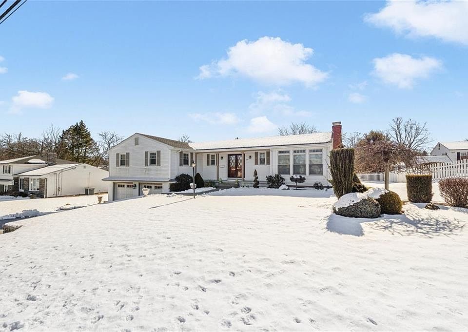 29 Pinewood Dr, North Providence, RI 02904 Zillow