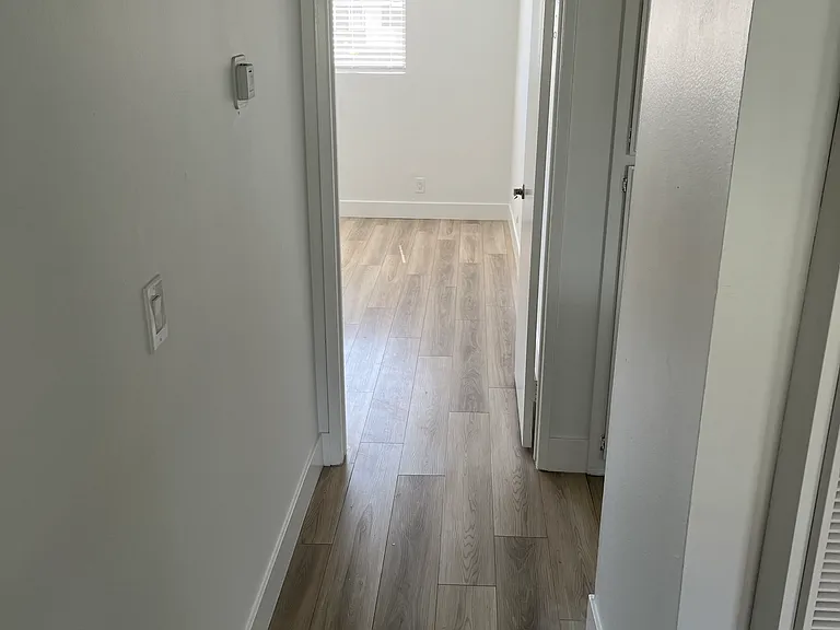 Villa Woods Apartments — Photo 24