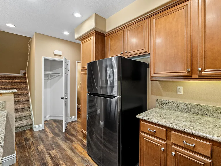 31035 Strawberry Tree Ln — Photo 11