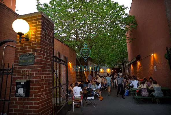 Rented by null | media 18