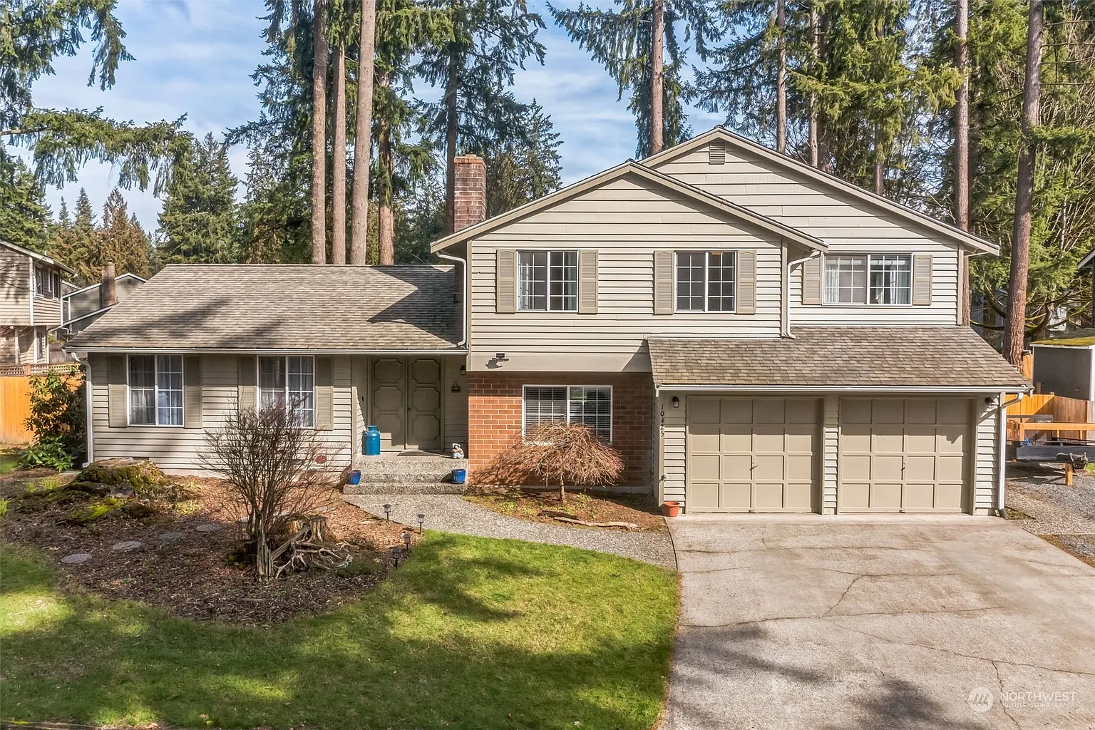 10425 38th Avenue NE photo 1