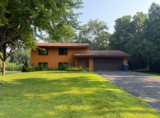 17320 11th Ave N, Plymouth, MN 55447