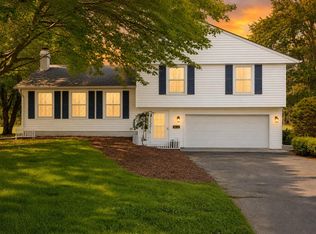 81 E Division Rd, Valparaiso, IN 46383