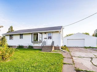 820 3rd St, Proctor, MN 55810