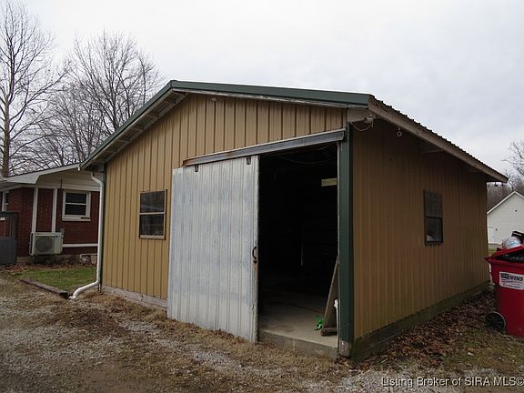 3rd image of 5853 E State Road 60