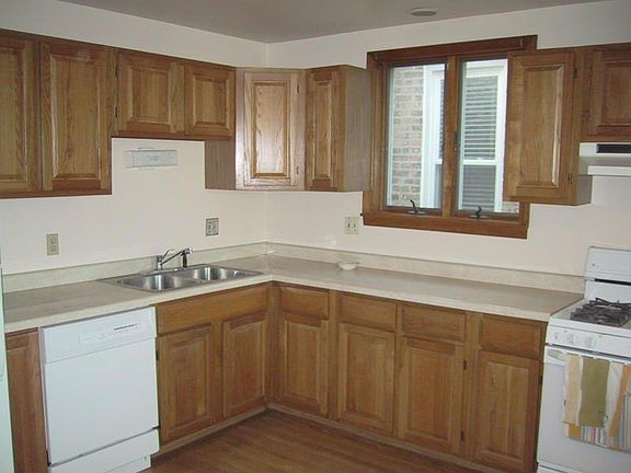 5th image of 3507 N Oakley Ave #1