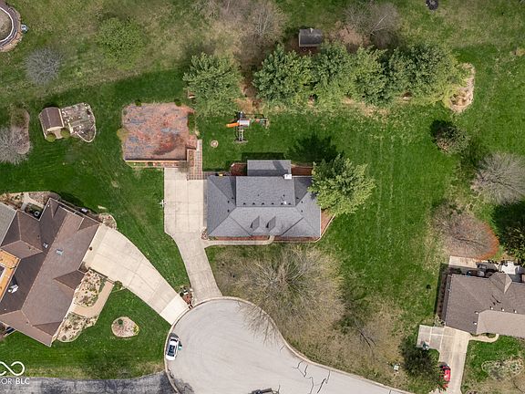 4th image of 8883 Cindy Ln