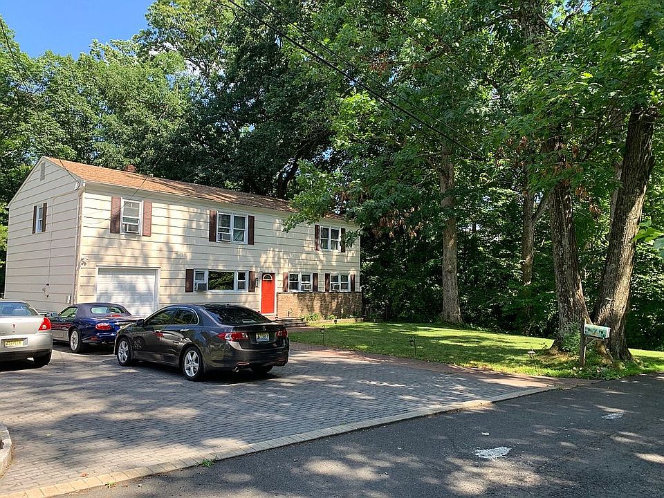 2nd image of 30 Brookside Ave