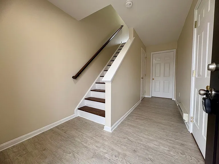 710 Rachel Dr — Photo 9