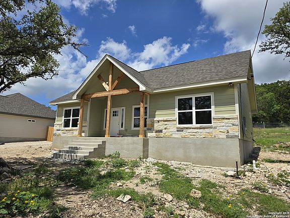 3rd image of 1288 lavaca