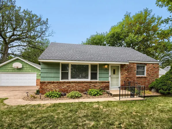 7558 5th St NE, Fridley, MN 55432