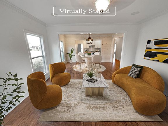 3rd image of 2404 Cason Ln