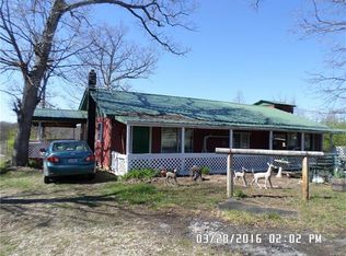 1089 Farris Rd, Bourbon, MO 65441