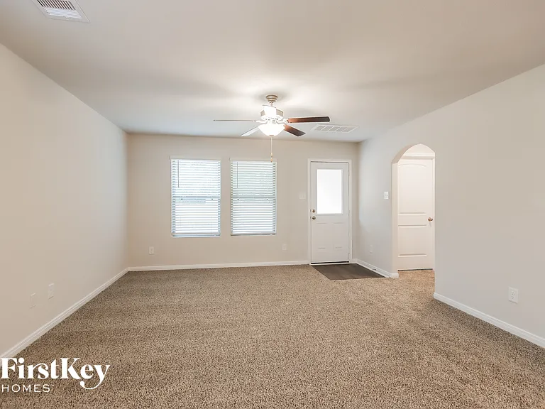 25597 Roy Rogers Rd — Photo 2