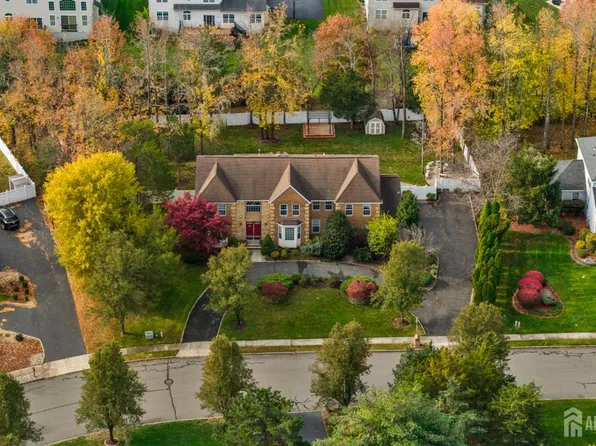 3 Gramercy Rd, Monmouth Junction, NJ 08852