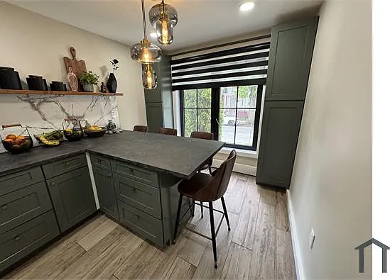 134 S 12th Ave #A — Photo 6
