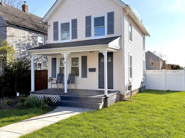 (undisclosed Address), Freeport, NY 11520