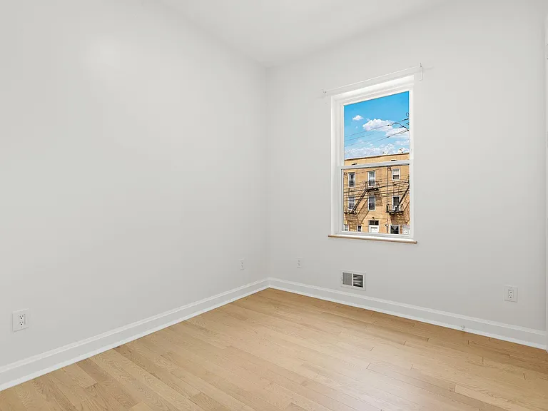153 New York Ave #1 — Photo 11