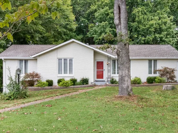 2103 Memorial Dr, Clarksville, TN 37043