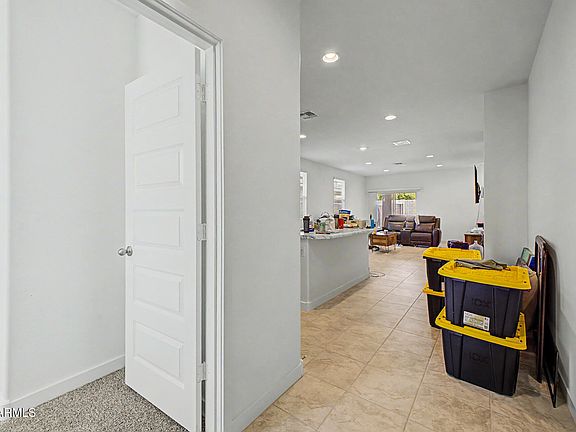 5th image of 1373 S VISTA Avenue