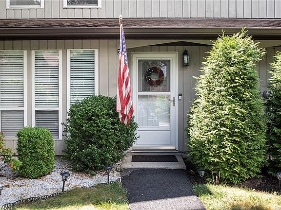 3rd image of 22 Villa Dr #13-6