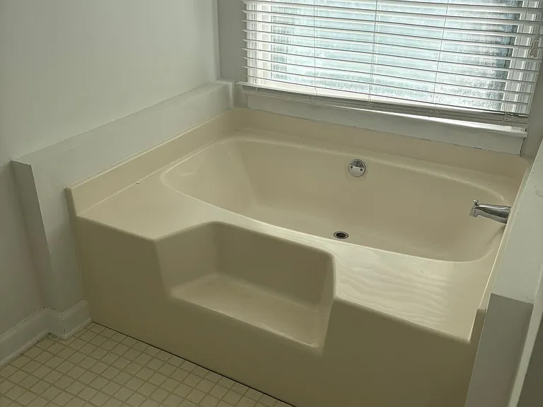 2024 Queen Charlotte Pl #HOUSE — Photo 16