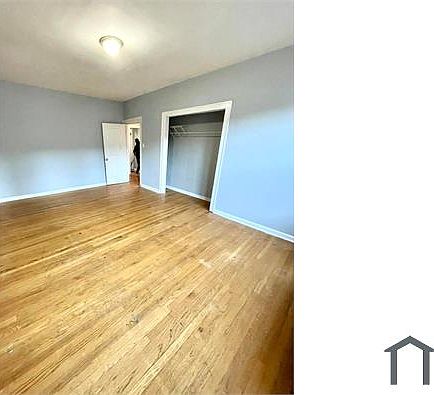 1st image of 2207 E 70th Pl #3E