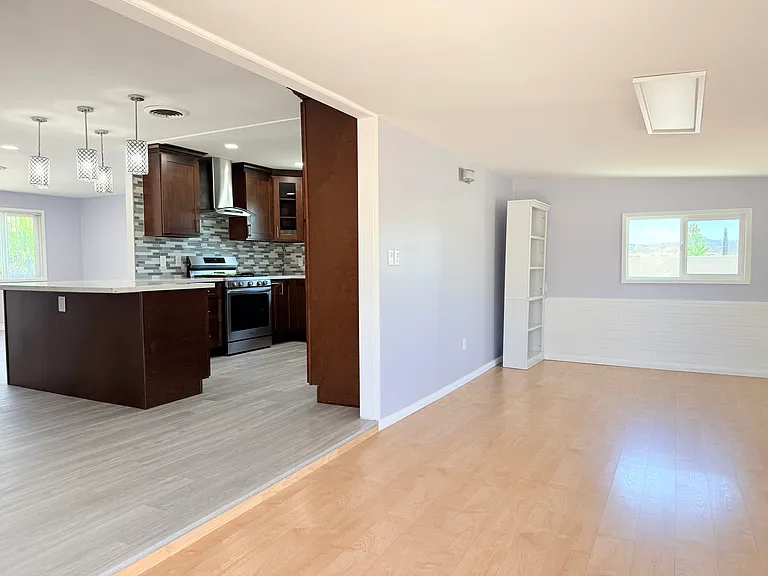 13608 Carriage Rd — Photo 8