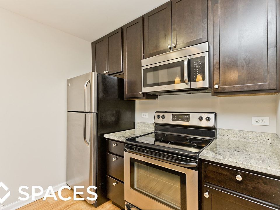 1st image of 1720 N Halsted St APT 105