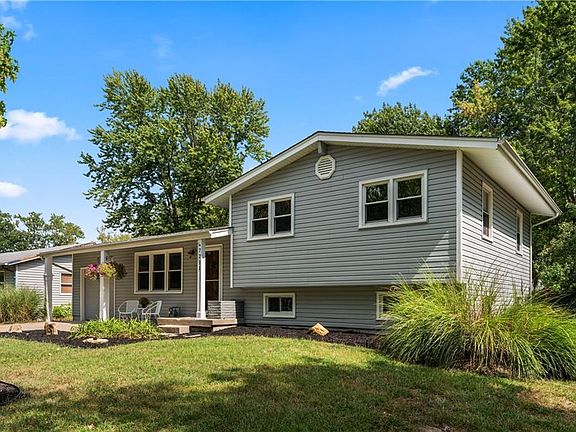 3rd image of 7211 NW Autumn St