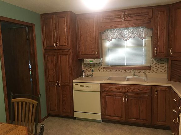 3rd image of 3116 Avenue B