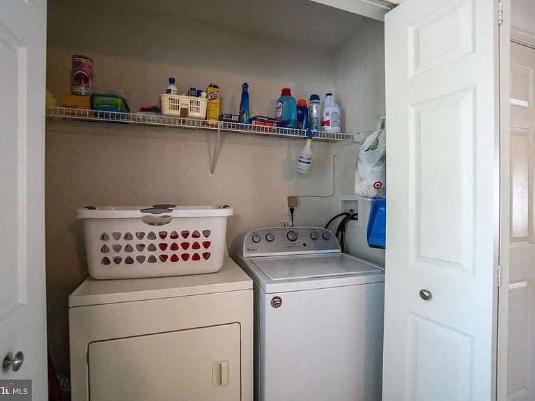 9909 W Midland Way — Photo 7