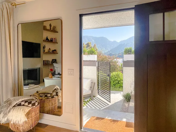 17179 Palisades Cir, Pacific Palisades, CA 90272