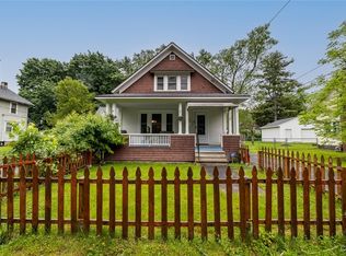 118 Smith Rd, Syracuse, NY 13207