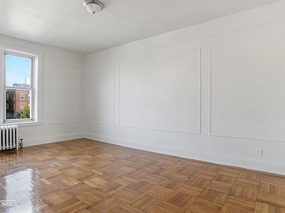 5th image of 4125 44th St APT E3
