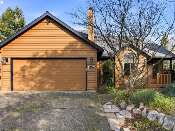 5585 NW Peregrine Pl, Portland, OR 97229