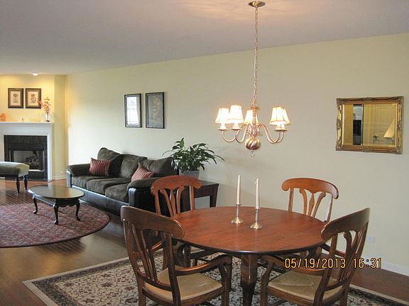 2nd image of 298 W Fairview Cir