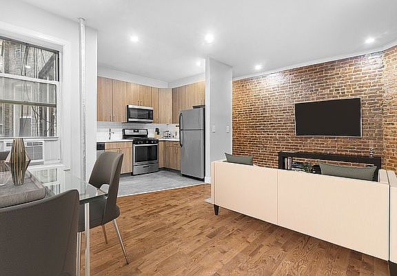 2nd image of 84 Wadsworth Ave #1