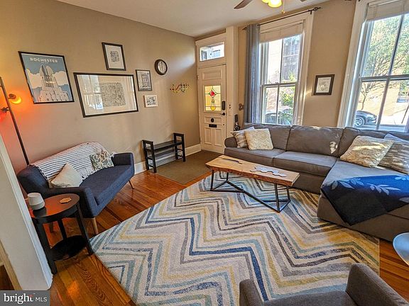 3rd image of 218 Cumberland St