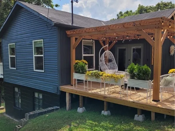 730 Daverton Rd, South Charleston, WV 25303