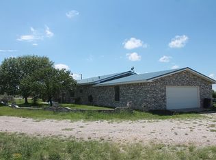 1506 Cottontop Rd, Carlsbad, NM 88220