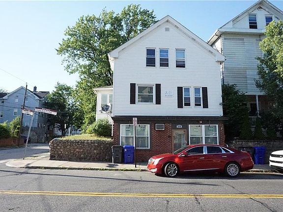 3rd image of 1279 Chalkstone Ave